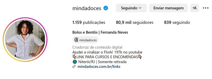 Print da bio do Instagram de Fernanda Neves.
